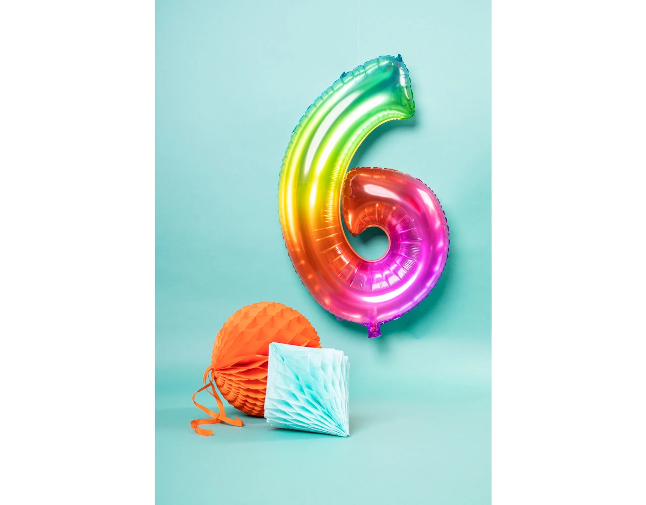 Folie Ballon Cijfer 6 Regenboog XL 81cm Leeg 2 Folie Ballon Cijfer 6 Regenboog XL 81cm Leeg - Afbeelding 2