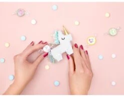 Pinata Unicorn Mini 8cm -Feestspullen Winkel pinata unicorn mini 8cm 2