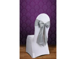 Stoelstrikken Zilver 2,75m 10st 5 Stoelstrikken Zilver 2,75m 10st -Feestspullen Winkel stoelstrikken zilver 275m 10st 2