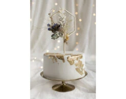 Taarttopper Hexagon Hout 24cm -Feestspullen Winkel taarttopper hexagon hout 24cm 2