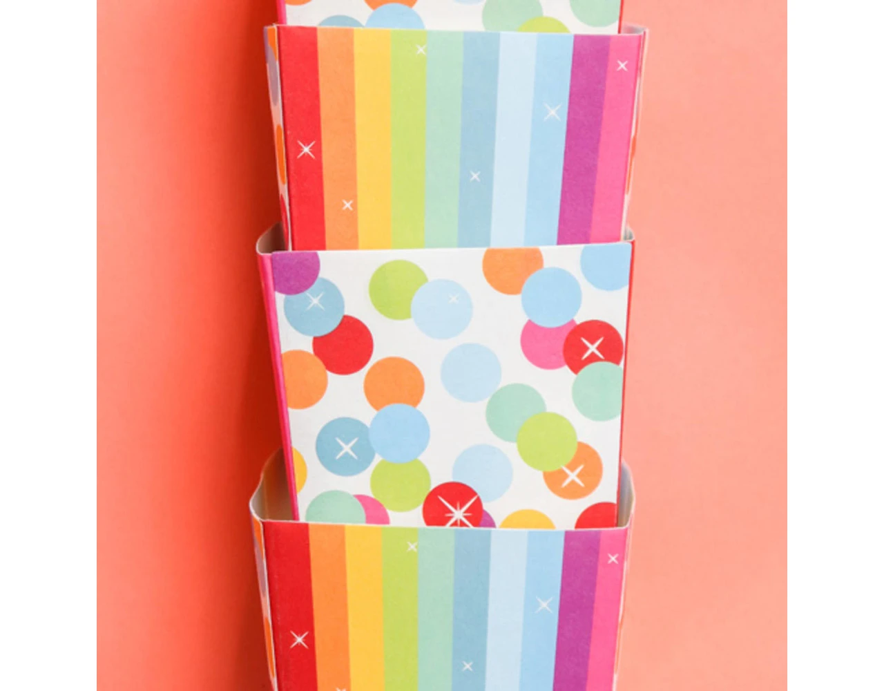 Happy Birthday Snoepbakjes Regenboog Confetti 5st 5 Happy Birthday Snoepbakjes Regenboog Confetti 5st - Afbeelding 5